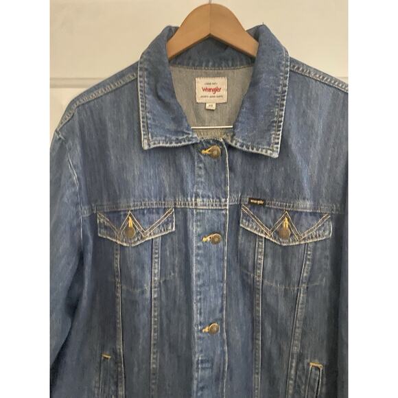 Wrangler Denim Jacket Women’s Size XXL Distressed Cowgirl Cowboy Rodeo Western - Picture 1 of 9